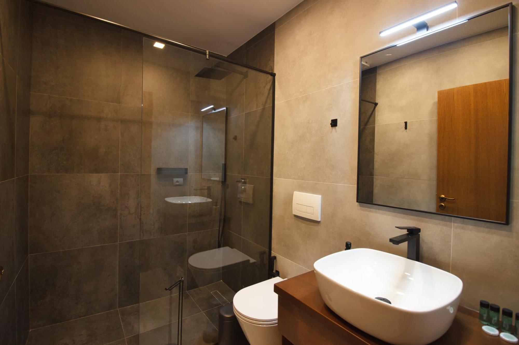 Castlefront Villa Gjirokastër 外观 照片