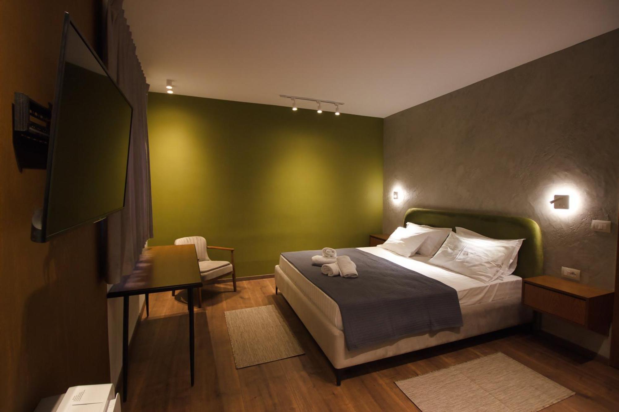 Castlefront Villa Gjirokastër 外观 照片