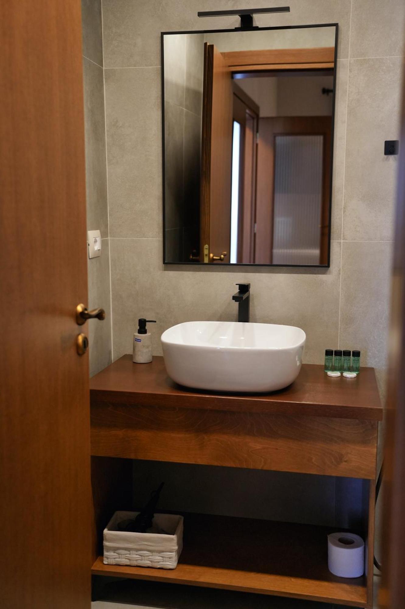 Castlefront Villa Gjirokastër 外观 照片
