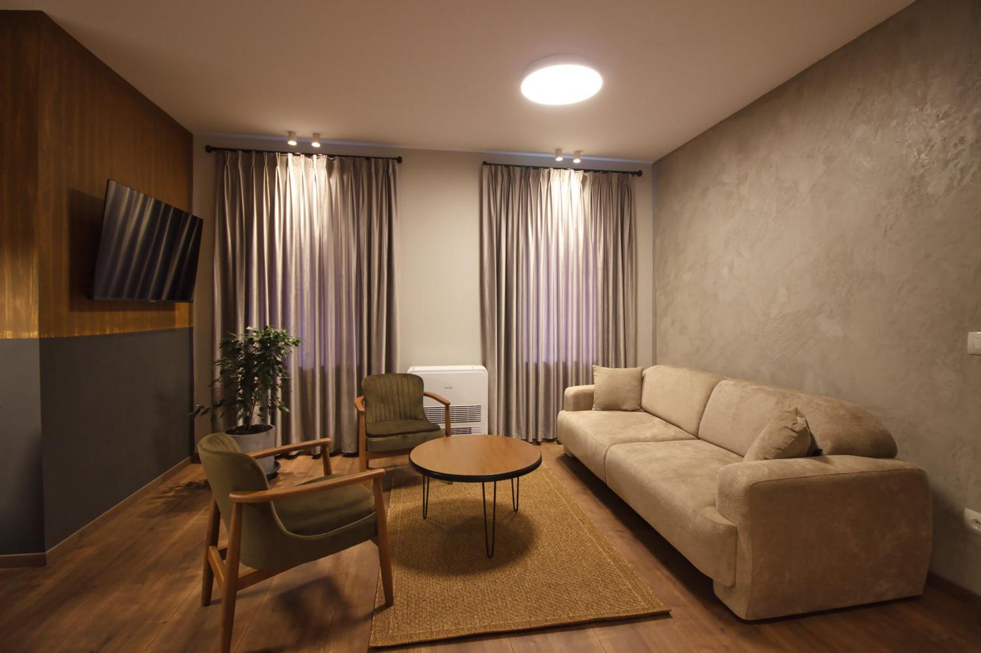 Castlefront Villa Gjirokastër 外观 照片