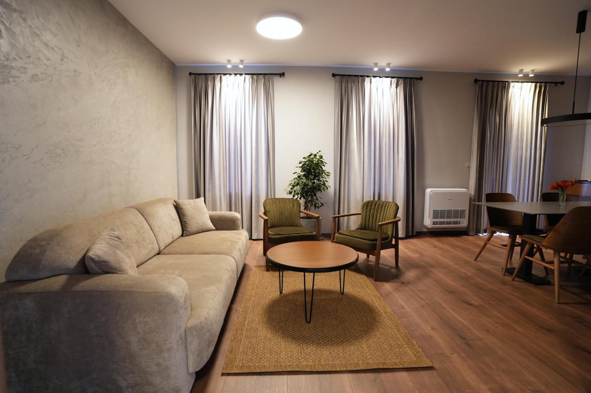 Castlefront Villa Gjirokastër 外观 照片