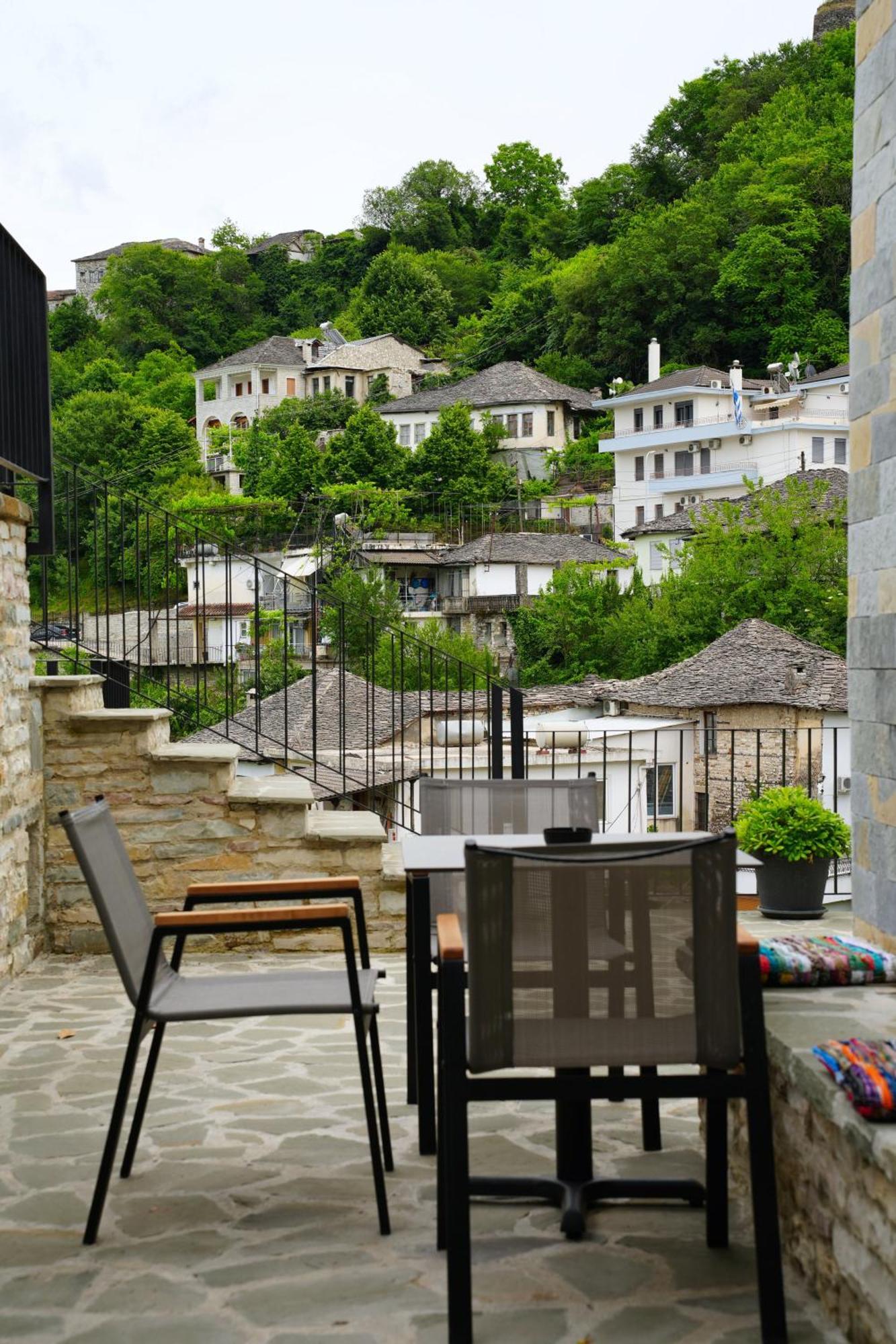 Castlefront Villa Gjirokastër 外观 照片