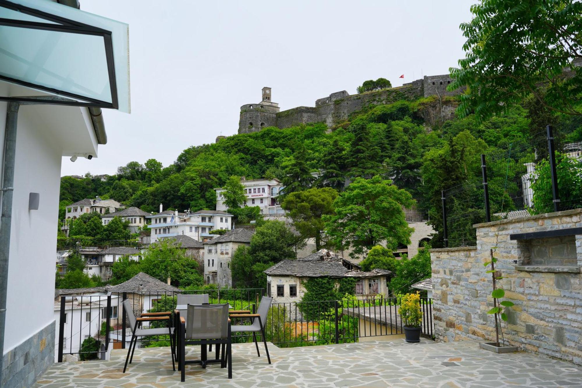 Castlefront Villa Gjirokastër 外观 照片