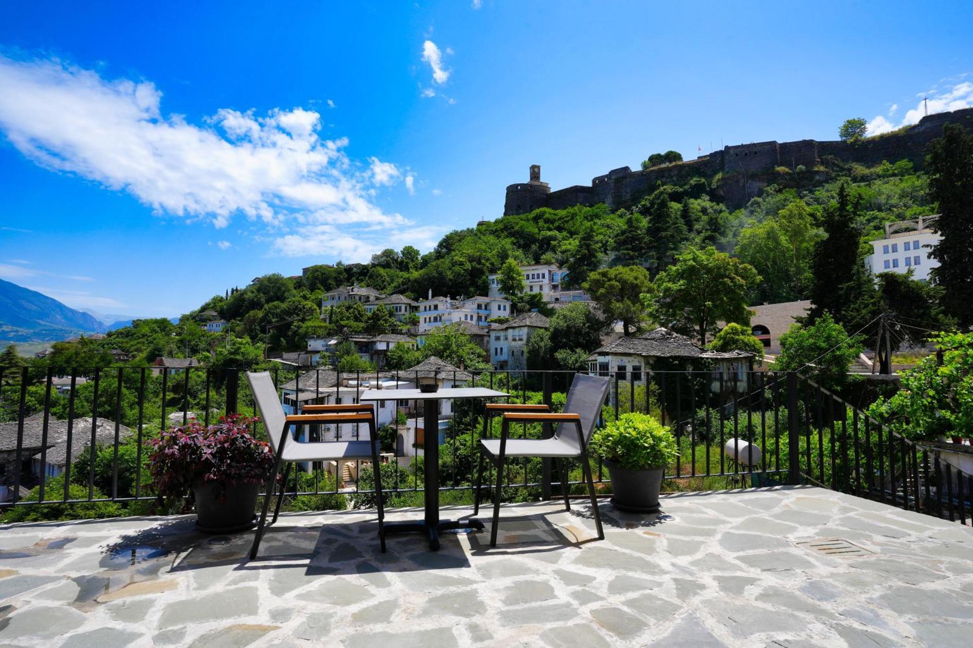 Castlefront Villa Gjirokastër 外观 照片