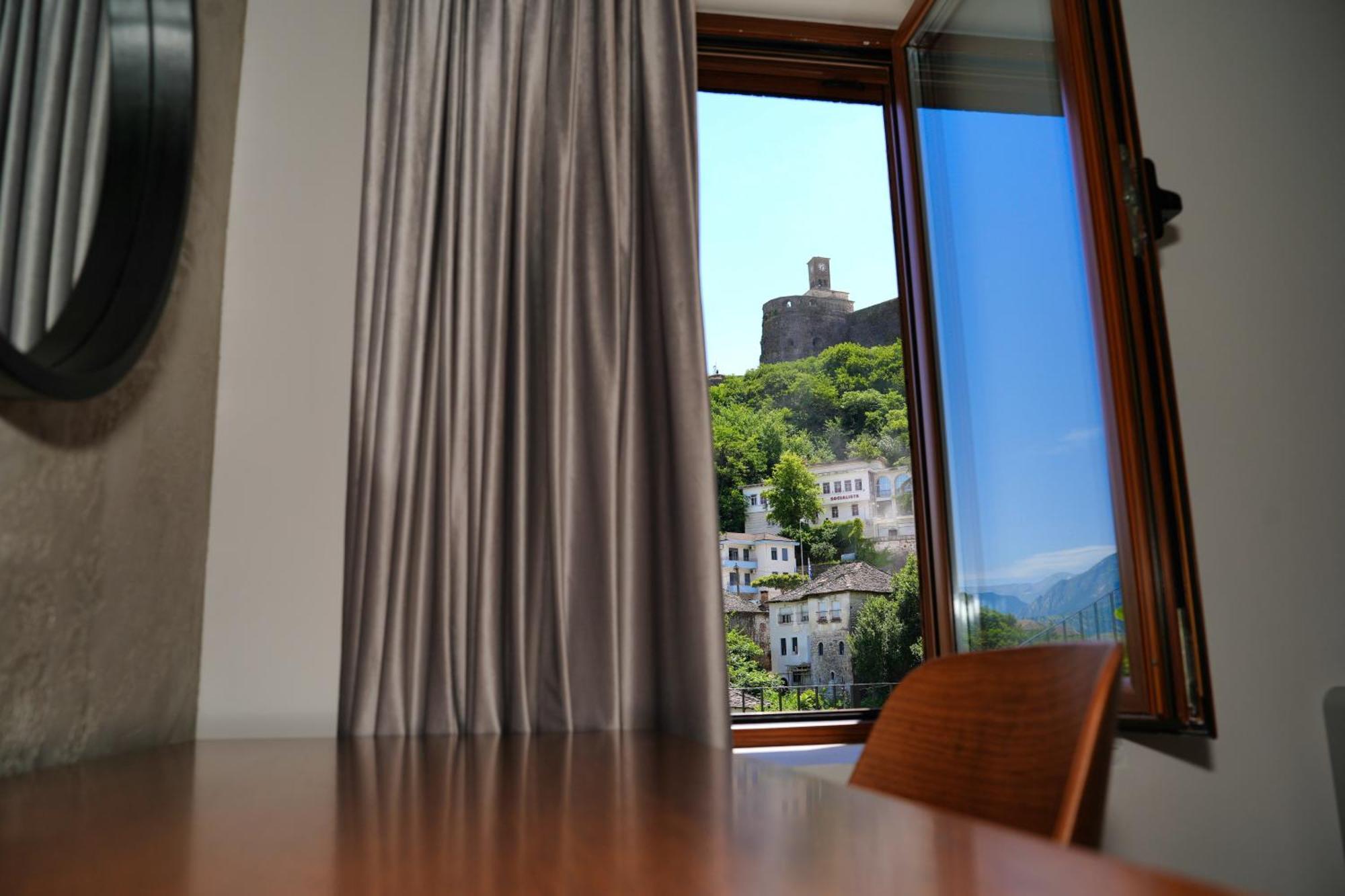 Castlefront Villa Gjirokastër 外观 照片